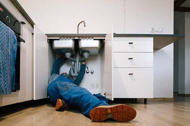 Professional Leak Detection technician working in Florence, OR
